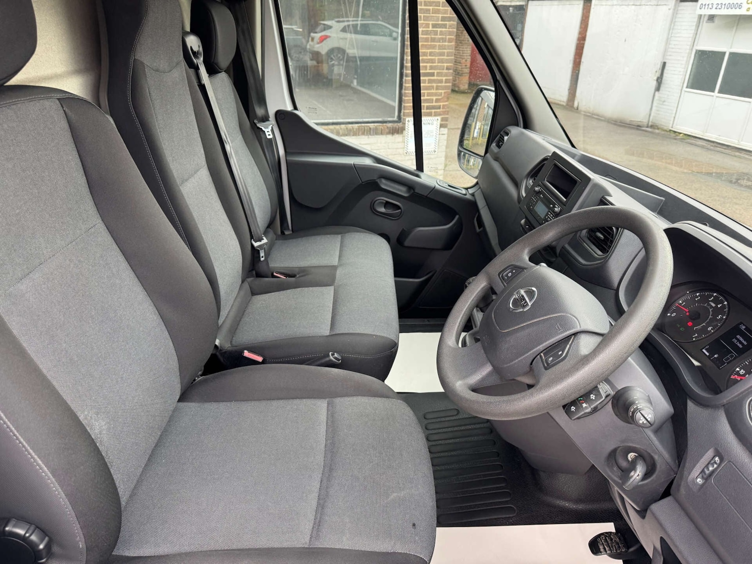 Used Nissan Interstar 2022 for sale - 77145105: Photo 33