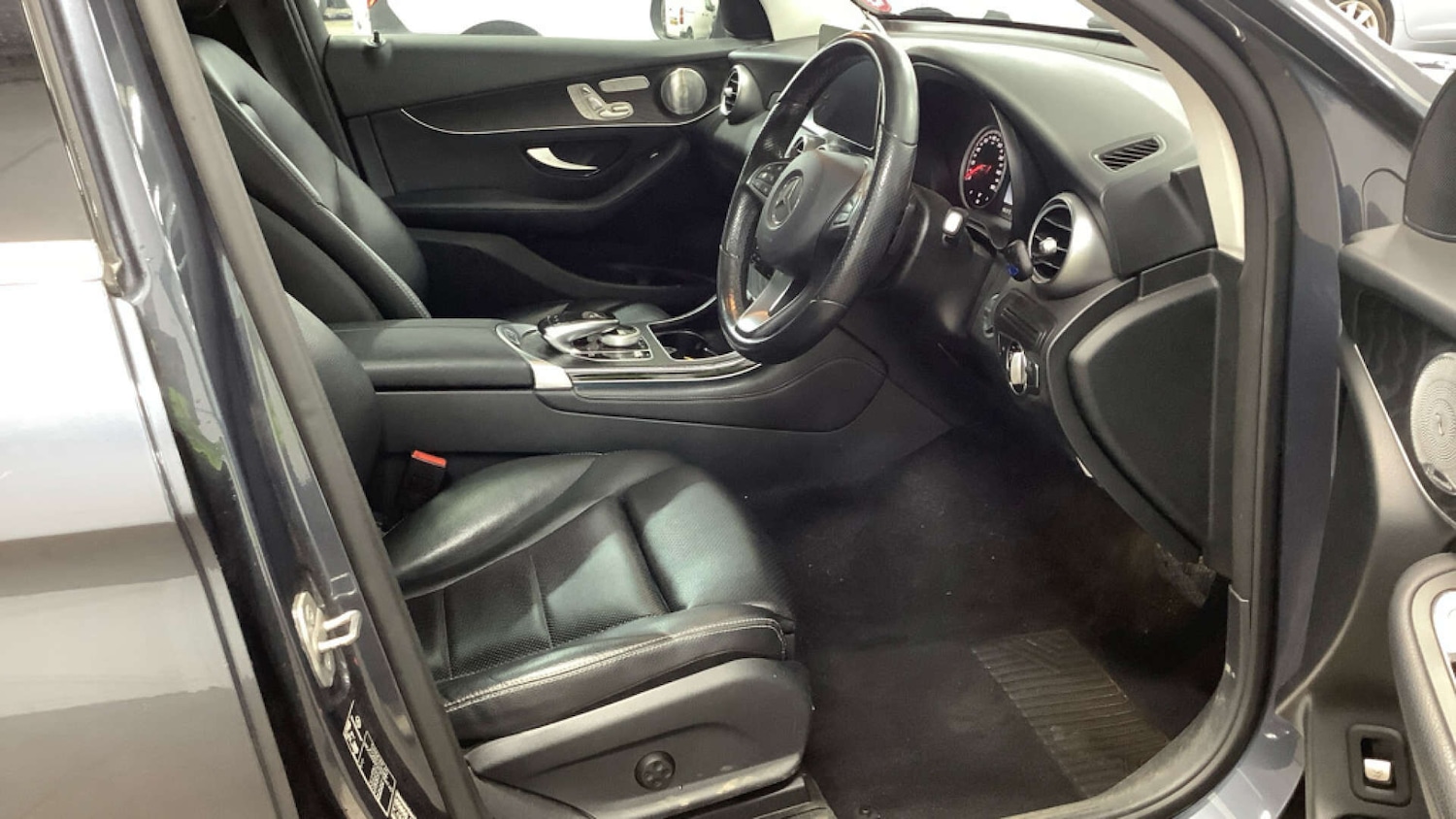 Used Mercedes-Benz GLC 2016 for sale - 77932799: Photo 7