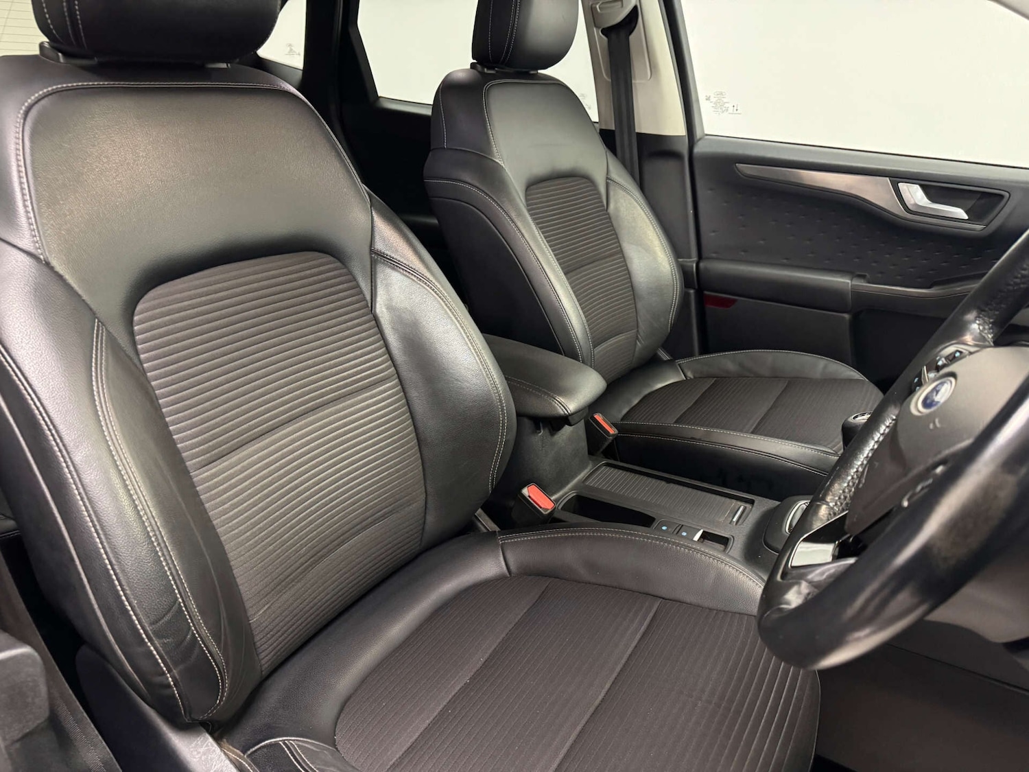 Used Ford Kuga 2020 for sale - 77145121: Photo 38