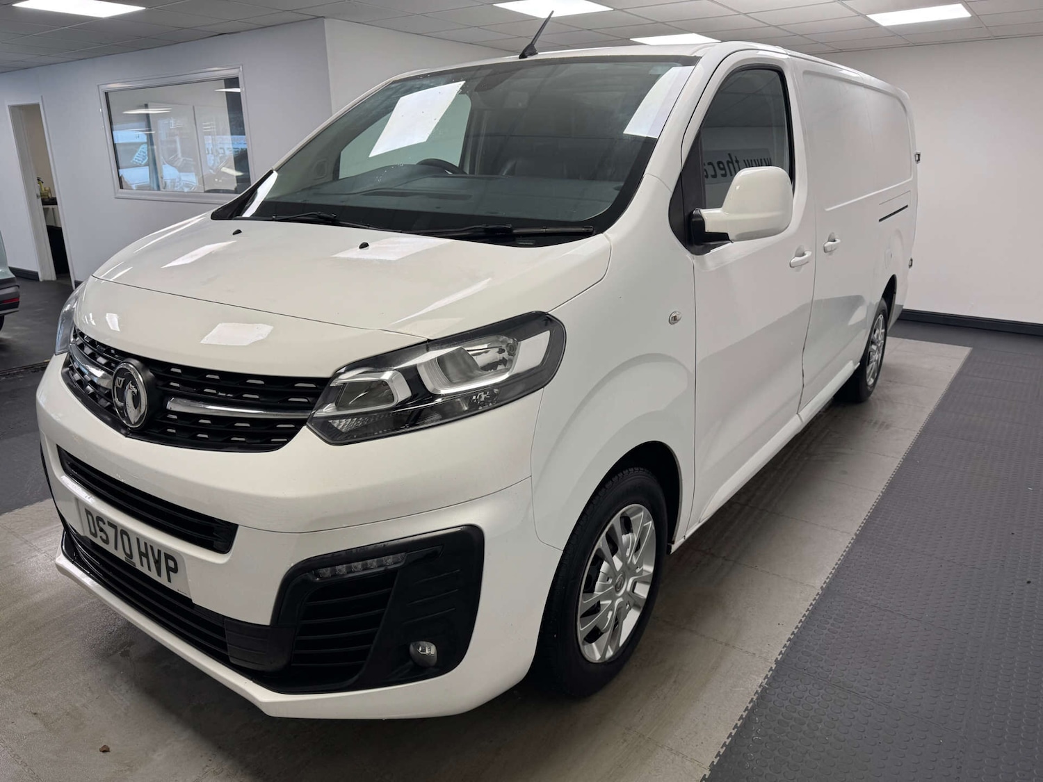 Used Vauxhall Vivaro 2020 for sale - 77368087: Photo 6