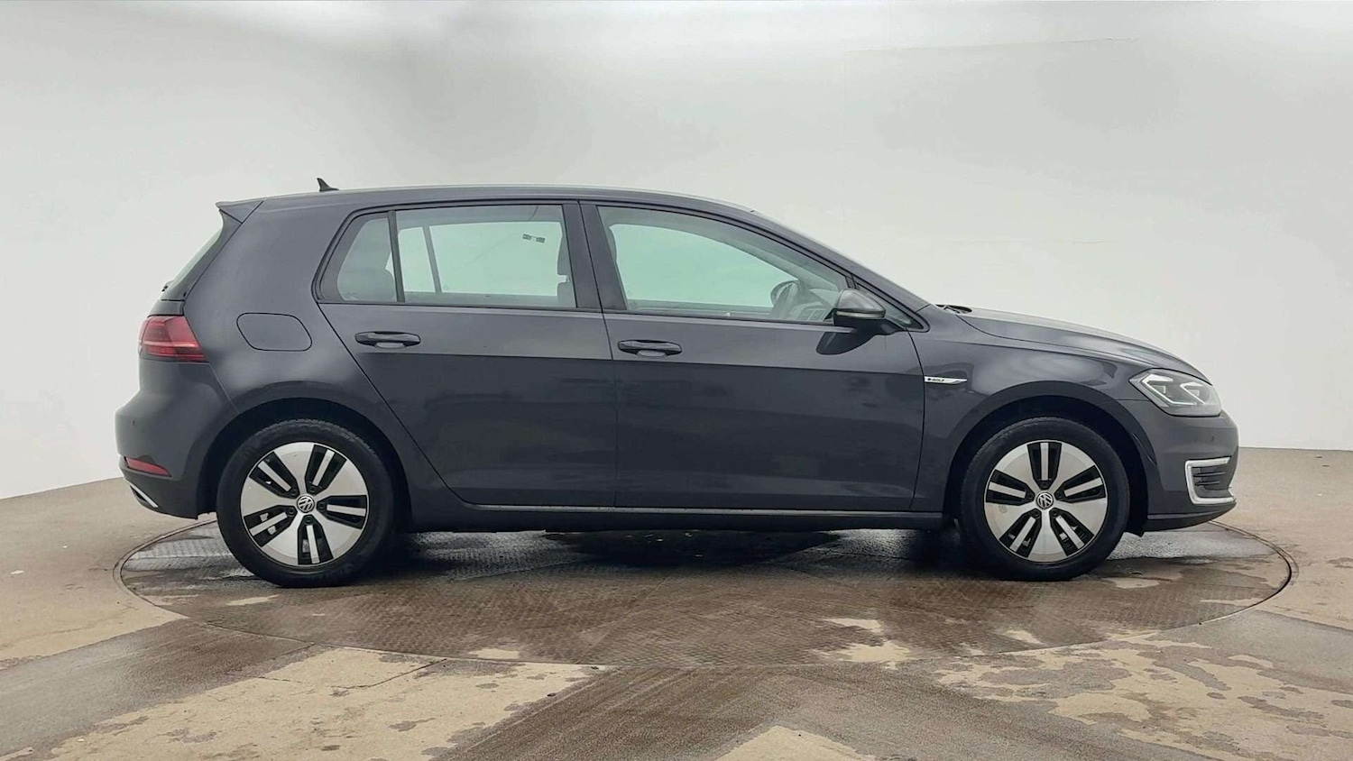 Used Volkswagen Golf 2020 for sale - 77616184: Photo 4