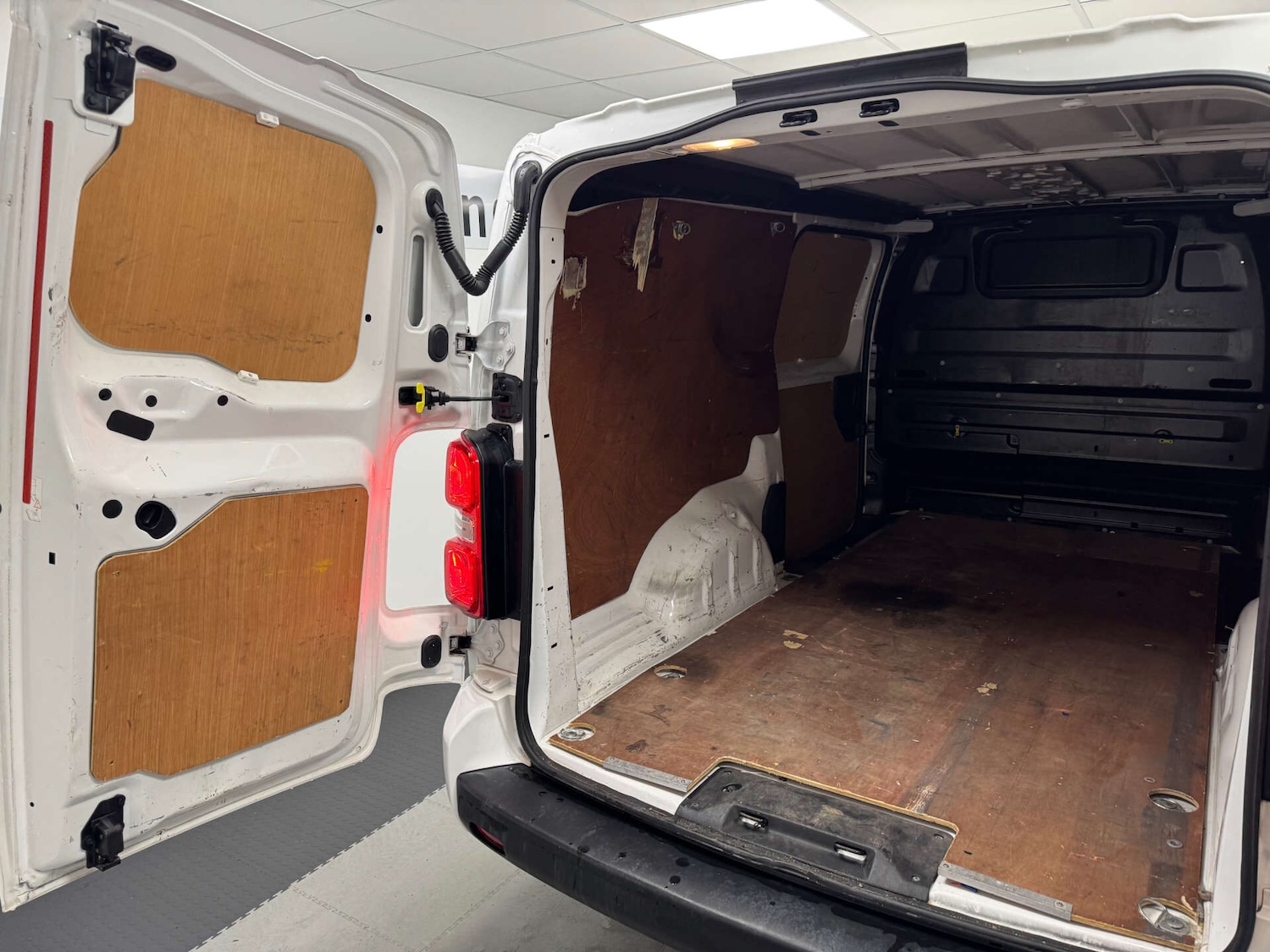 Used Vauxhall Vivaro 2020 for sale - 77605385: Photo 26