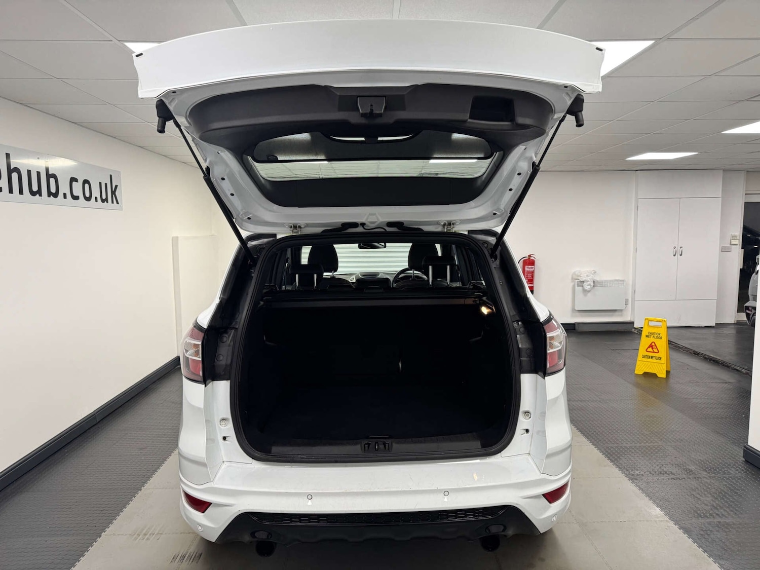 Used Ford Kuga 2018 for sale - 77145108: Photo 25