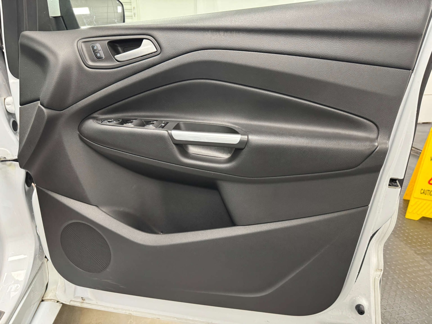 Used Ford Kuga 2018 for sale - 77145108: Photo 36