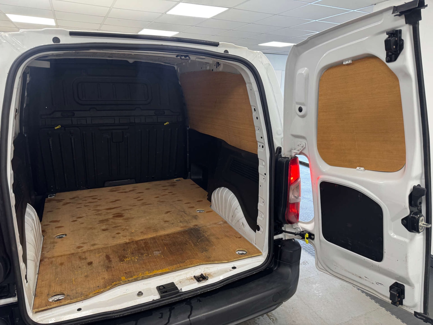 Used Vauxhall Combo 2019 for sale - 77716315: Photo 25