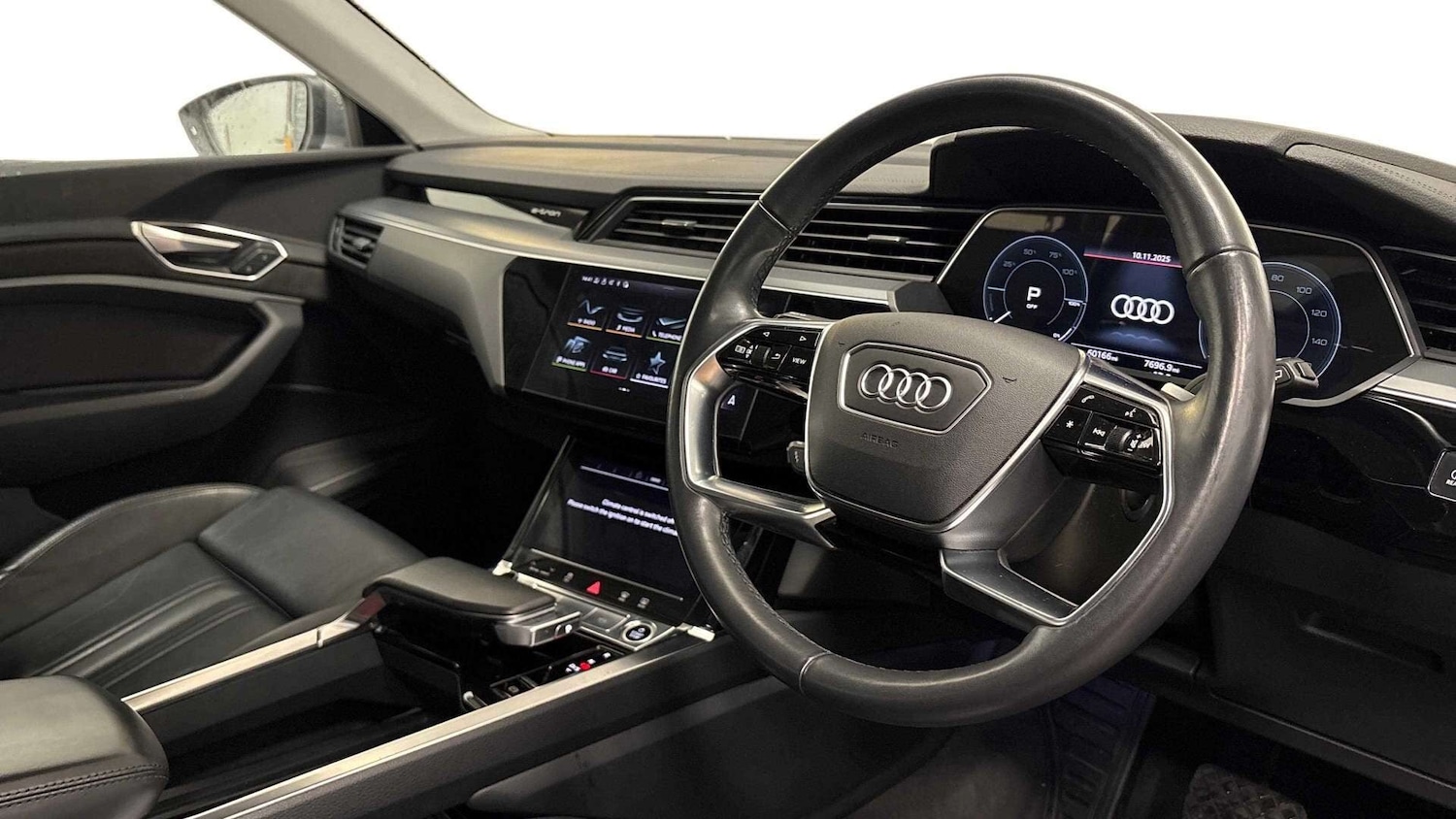 Used Audi e-tron 2021 for sale - 77363345: Photo 6
