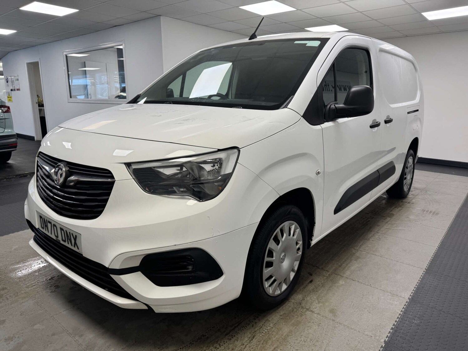 Used Vauxhall Combo 2020 for sale - 77368098: Photo 6