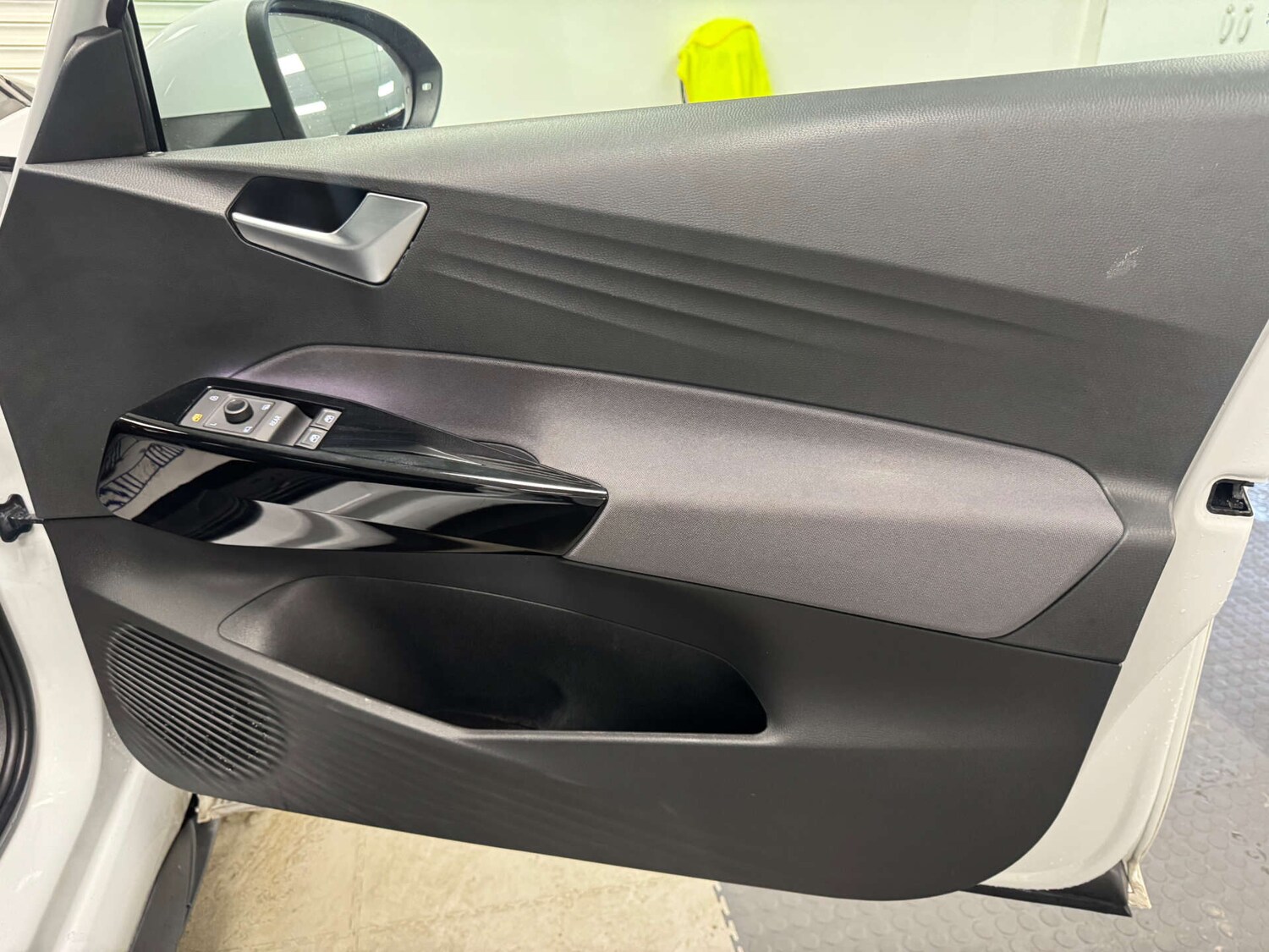 Used Volkswagen ID.3 2021 for sale - 77327312: Photo 42