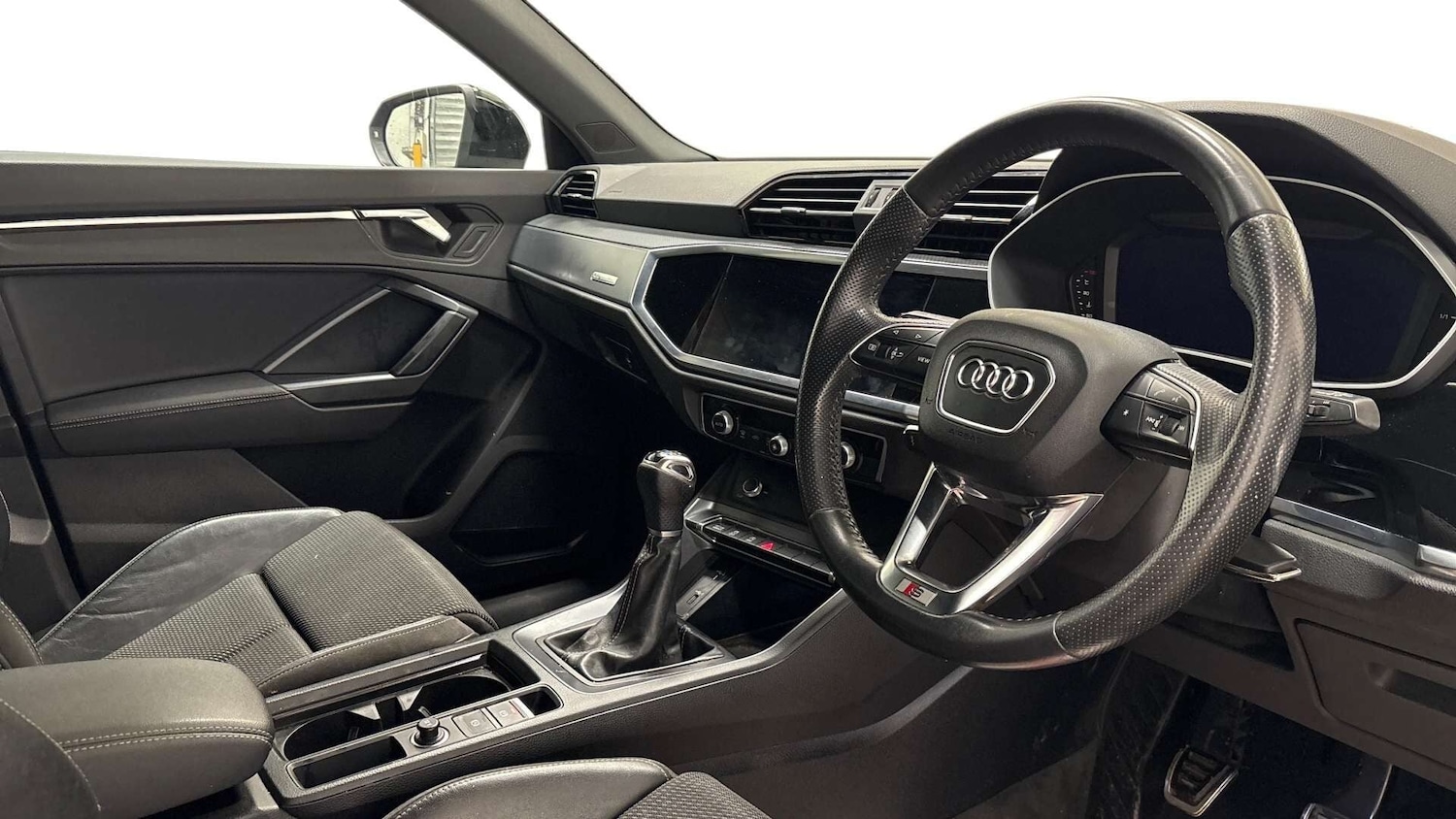 Used Audi Q3 2019 for sale - 77335913: Photo 6