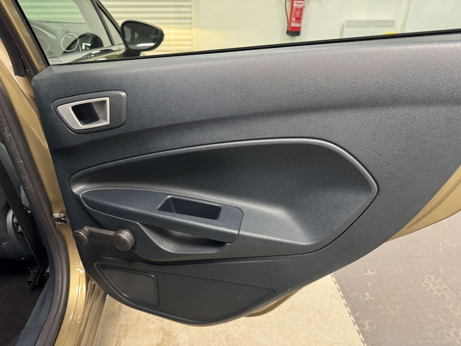 Used Ford Fiesta 2012 for sale - 77432714: Photo 32