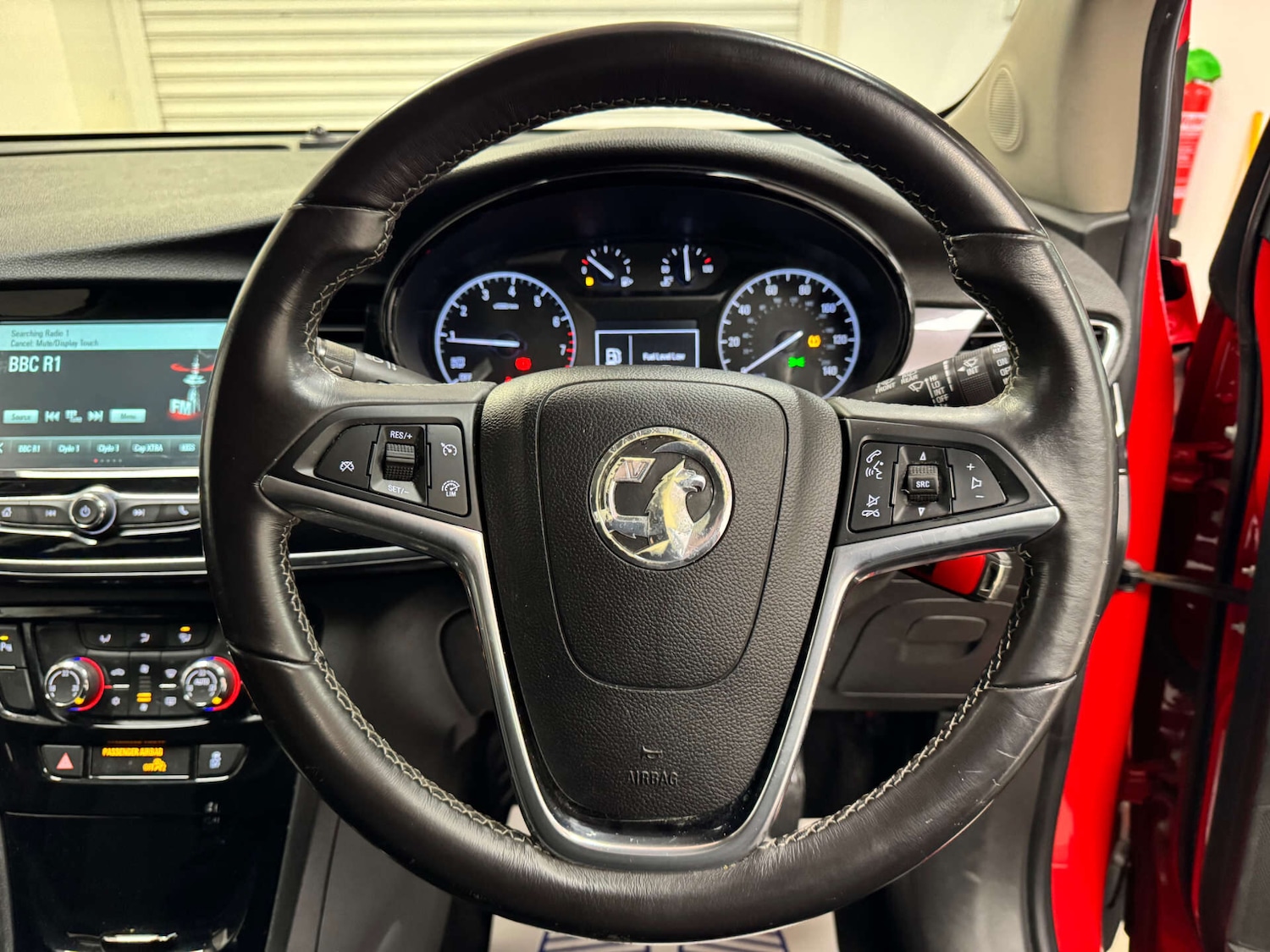 Used Vauxhall Mokka X 2018 for sale - 77947167: Photo 12