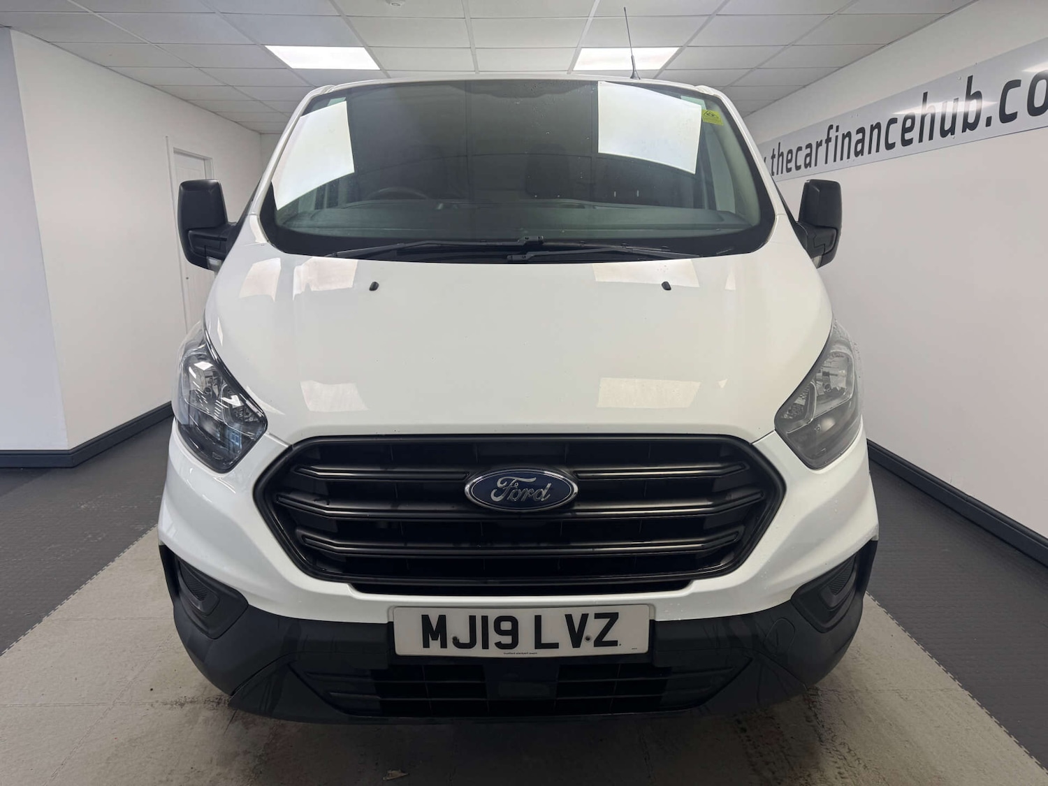 Used Ford Transit Custom 2019 for sale - 77716299: Photo 2