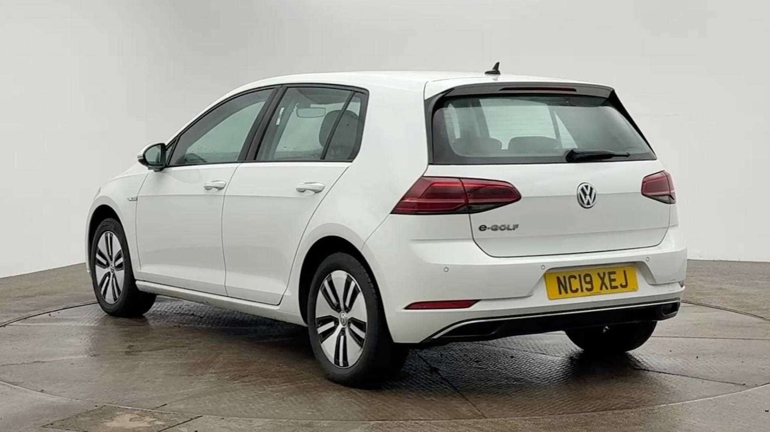 Used Volkswagen Golf 2019 for sale - 77864731: Photo 3