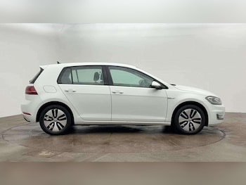 Used Volkswagen Golf 2019 for sale - 77864731: Photo