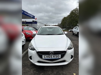 Used Mazda Mazda2 2015 for sale - 76507802: Photo