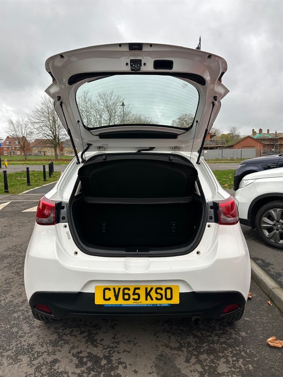 Used Mazda Mazda2 2015 for sale - 76507802: Photo 7