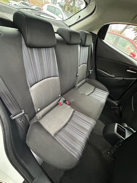 Used Mazda Mazda2 2015 for sale - 76507802: Photo 8