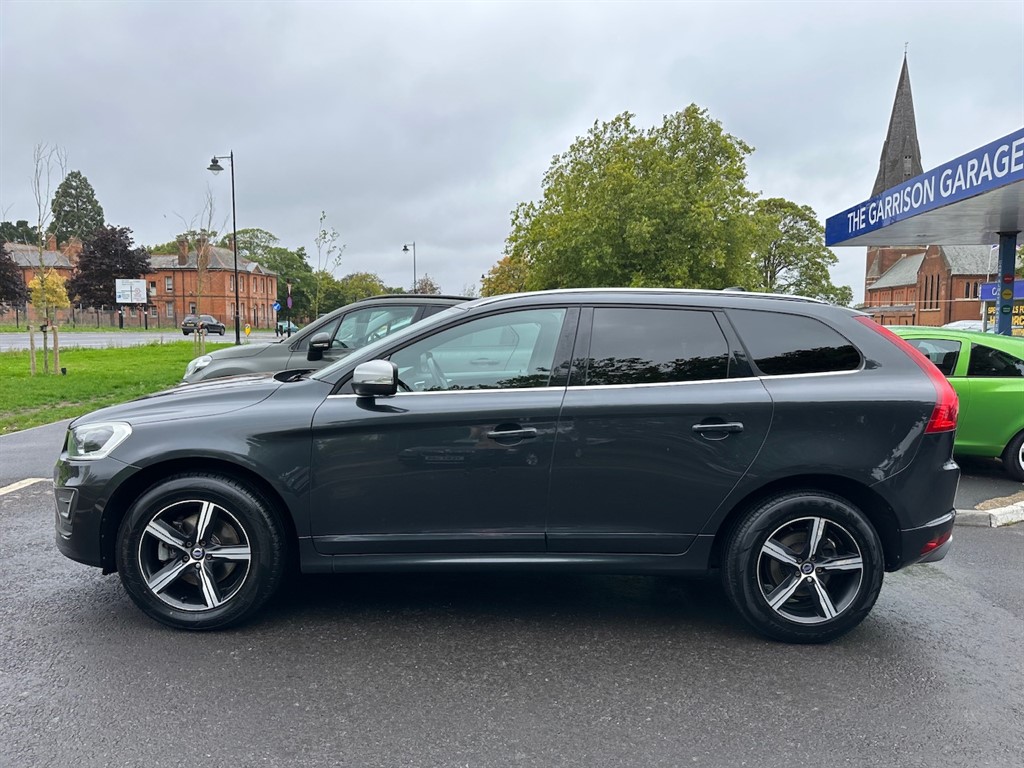 Used Volvo XC60 2017 for sale - 76338240: Photo 2