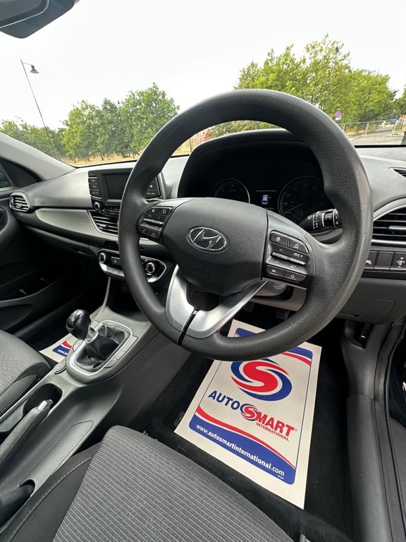 Used Hyundai i30 2018 for sale - 75571300: Photo 9