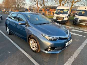 Used Toyota Auris 2016 for sale - 74104091: Photo