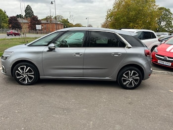 Used Citroen C4 Picasso 2018 for sale - 76324707: Photo