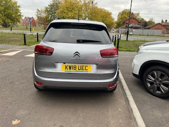 Used Citroen C4 Picasso 2018 for sale - 76324707: Photo