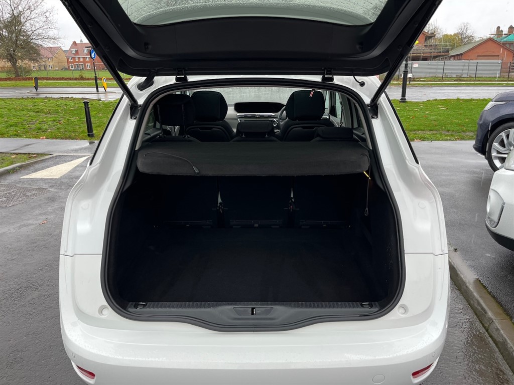 Used Citroen C4 2019 for sale - 76384680: Photo 5