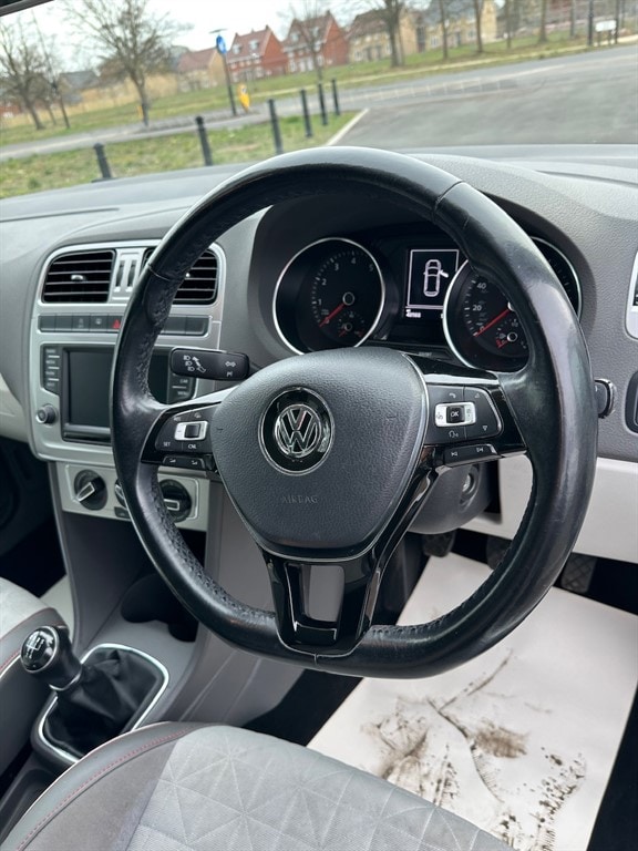 Used Volkswagen Polo 2017 for sale - 75570067: Photo 10