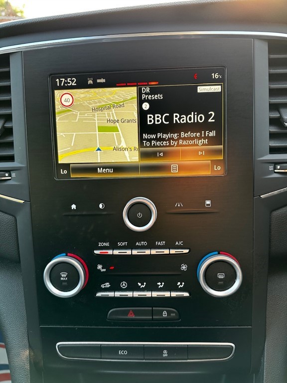 Used Renault Megane 2017 for sale - 76332380: Photo 11