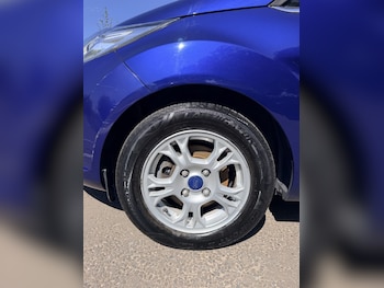 Used Ford Fiesta 2015 for sale - 78873779: Photo