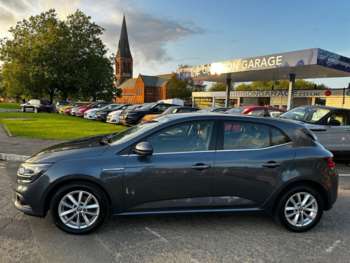 Used Renault Megane 2017 for sale - 68718140: Photo