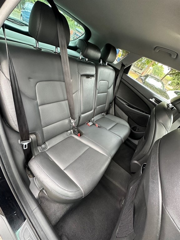 Used Hyundai TUCSON 2016 for sale - 76332386: Photo 8