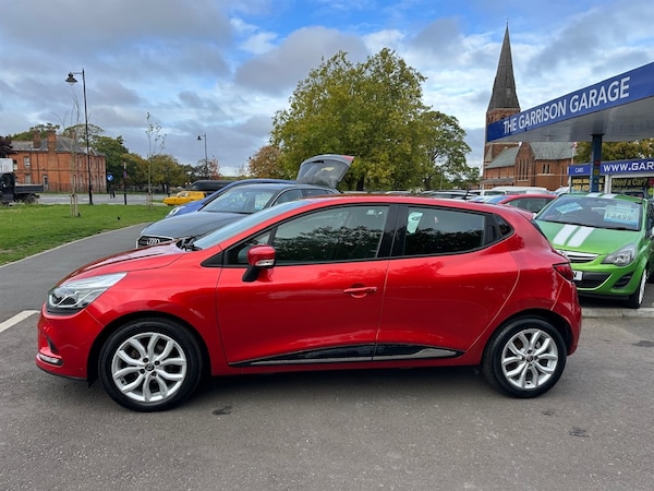 Used Renault Clio 2018 for sale - 76104532: Photo 2