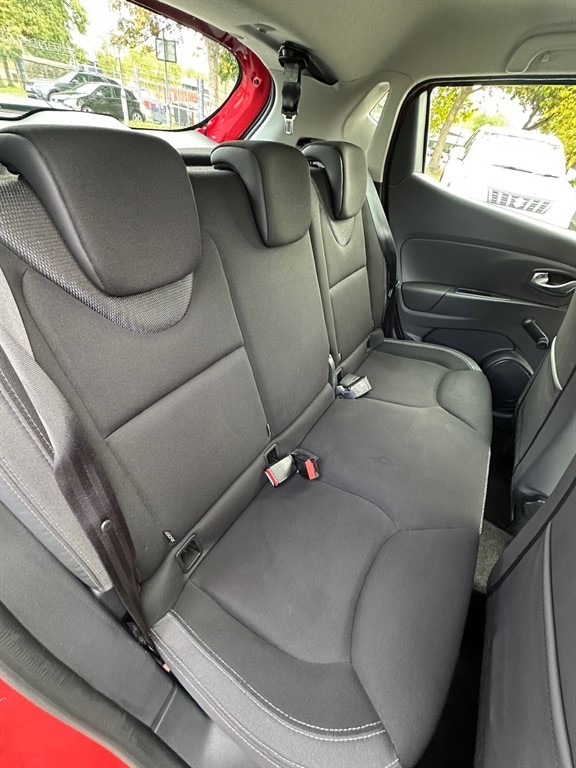 Used Renault Clio 2018 for sale - 76104532: Photo 8