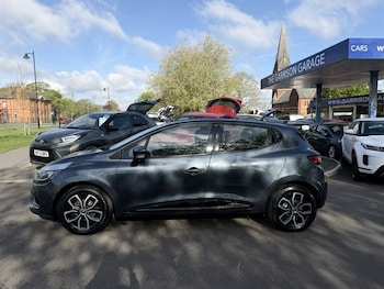 Used Renault Clio 2019 for sale - 78180102: Photo