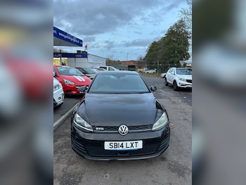 Used Volkswagen Golf 2014 for sale - 76532332: Photo