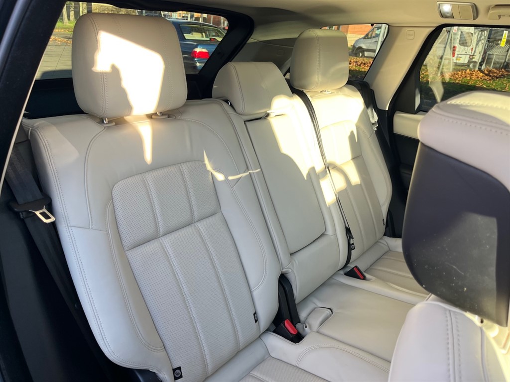 Used Land Rover Range Rover Sport 2018 for sale - 76494178: Photo 13