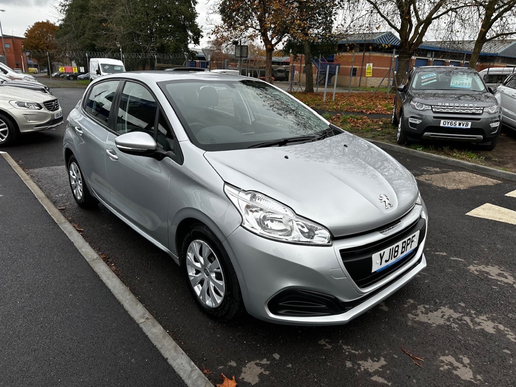 Used Peugeot 208 2018 for sale - 76332335: Photo 4