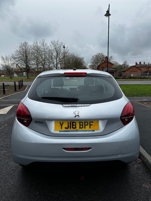 Used Peugeot 208 2018 for sale - 76332335: Photo 6