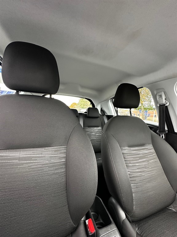 Used Peugeot 208 2018 for sale - 76332335: Photo 9