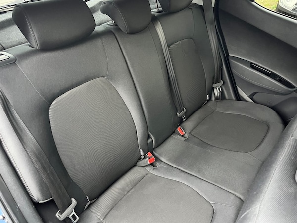 Used Hyundai i10 2017 for sale - 75570536: Photo 7