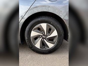 Used Hyundai IONIQ 2018 for sale - 79421174: Photo