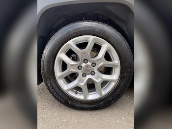 Used Jeep Renegade 2016 for sale - 76324705: Photo