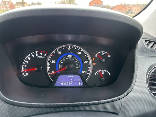 Used Hyundai i10 2019 for sale - 75570607: Photo 11
