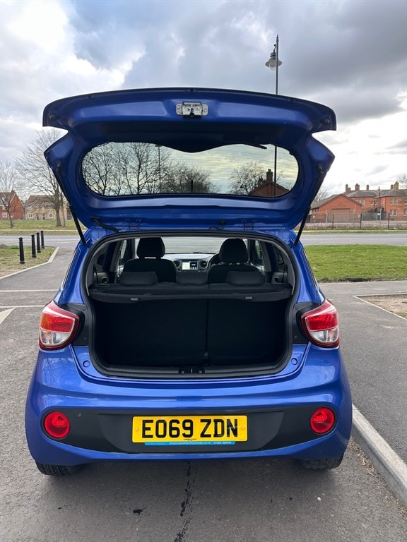 Used Hyundai i10 2019 for sale - 75570607: Photo 7