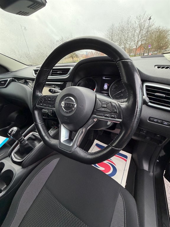 Used Nissan Qashqai 2017 for sale - 76842404: Photo 9