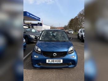 Used smart fortwo 2018 for sale - 77691165: Photo