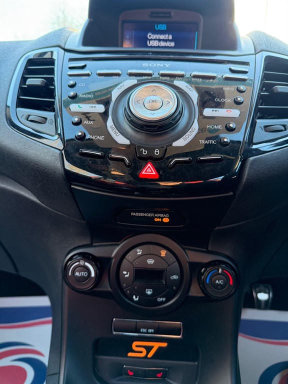 Used Ford Fiesta 2016 for sale - 77093025: Photo 14