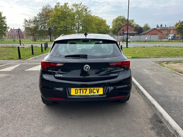 Used Vauxhall Astra 2017 for sale - 76324702: Photo 5