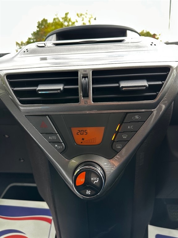 Used Toyota IQ 2009 for sale - 75571050: Photo 11